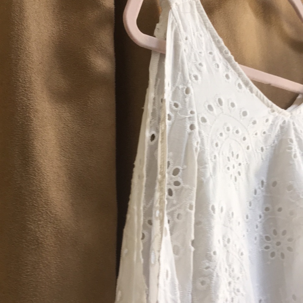 Rebellion White Eyelet Cold shoulder Crop Top Sz L - Picture 5 of 5